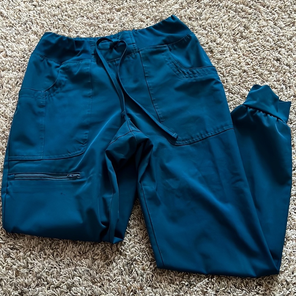 Heart soul scrub joggers